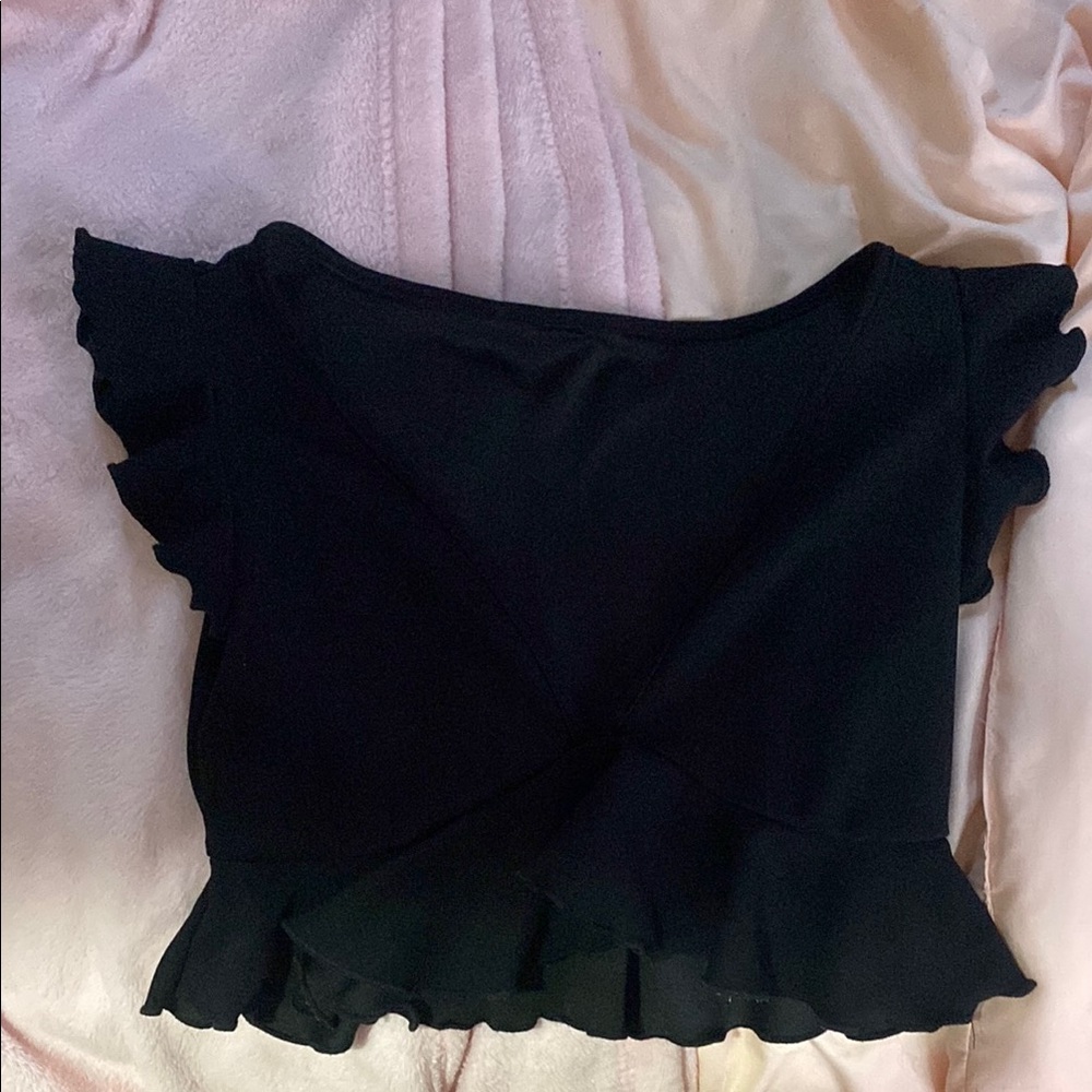 Black Ruffled Cap Sleeve Crop Top